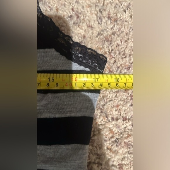 No boundaries, striped and lace tank top size large (11-13) - Picture 4 of 8